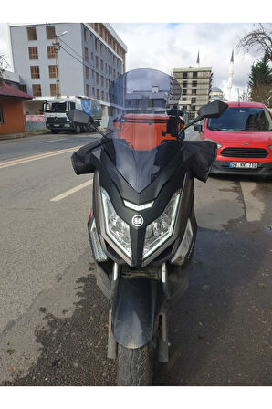 Yuki T9 strom Ön Cam 2021 2024 Model 62cm Açıkfüme Renkli 4mm