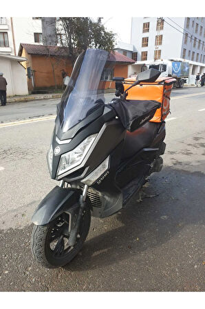 Yuki T9 strom Ön Cam 2021 2024 Model 62cm Açıkfüme Renkli 4mm