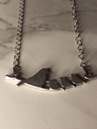 Daldaki kuşlar kolye