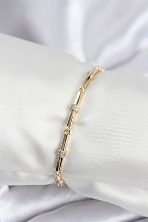 Pirinç VIP Seri Gold Renk Parçalı Model Zirkon Taşlı Kadın Bileklik