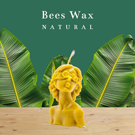  Troya Çiçek Bakışlı Kadın