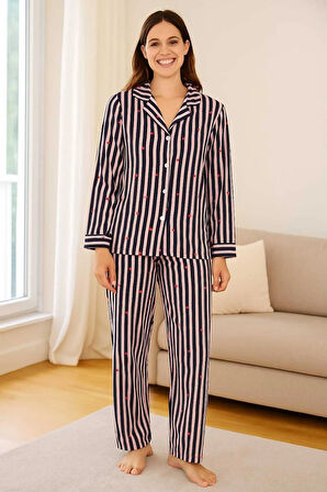 Kadın Pijama Takımı Boydan Düğmeli Süet Kalp Desenli