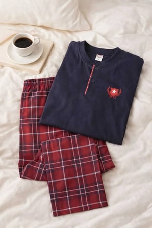 Erkek %100 Pamuk Pijama Takımı Lacivert Üst Kırmızı Ekose Alt Kısa Kol Regular Kesim