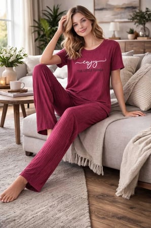 Kadın %100 Pamuk Pijama Takımı Raporlu Kumaş Rahat Kalıp Yazlık Ev Giyim