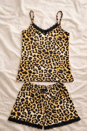 Kadın Leopar Desenli İp Askılı Şortlu Pijama Takımı Dantel Detaylı