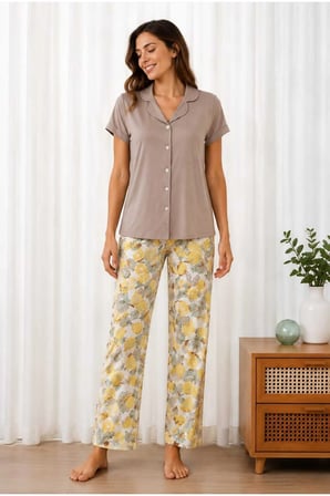 Kadın Pamuklu Boydan Düğmeli Kısa Kollu Pijama Takımı