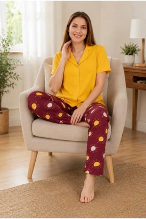 Kadın Pamuklu Boydan Düğmeli Kısa Kollu Pijama Takımı