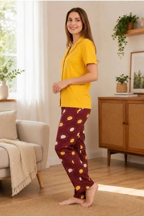Kadın Pamuklu Boydan Düğmeli Kısa Kollu Pijama Takımı