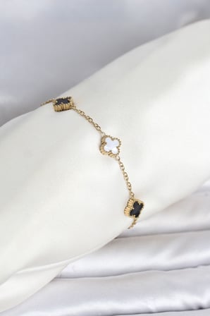 316L Çelik Gold Renk Siyah Beyaz Baby Yonca Model Kadın Bileklik