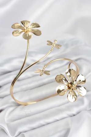 Pazu Bileklik Gold Renk Pirinç Çiçek Model