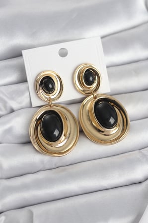 Siyah Sallantılı Damla Model Gold Renk Vintage Kadın Küpe