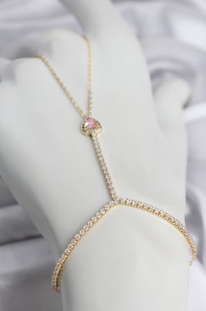 Gold Renk Pirinç Zirkon Taşlı Pembe Kalp Model Şahmeran