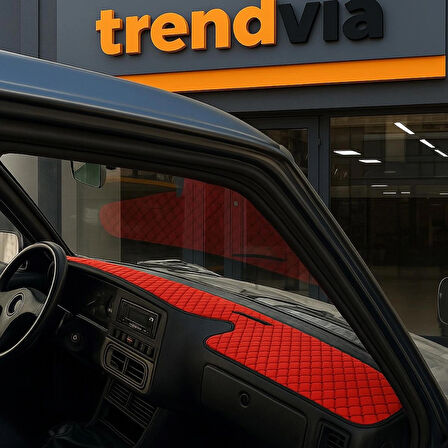 Tofaş Şahin Doğan Kartal Kırmızı Renk Kapitone Yüksek Torpido Örtüsü – Ön Göğüs Torpido Kaplama & Koruma Kılıfı