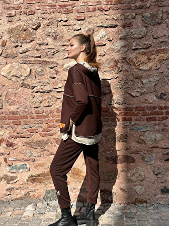 leyla sanat sanata yeni bir bakış açısı Kadın Kahve Kapşonlu Etek Ucu Detay Arma Ters Dikiş Gorunumlu Ikili Takım