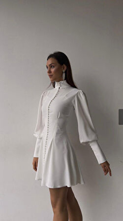 leyla sanat sanata yeni bir bakış açısı Beyaz Düğmeli Elbise