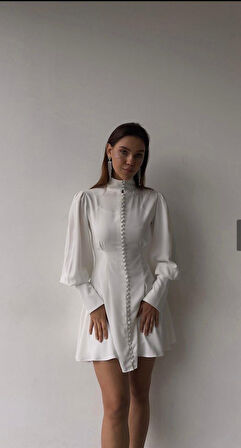 leyla sanat sanata yeni bir bakış açısı Beyaz Düğmeli Elbise