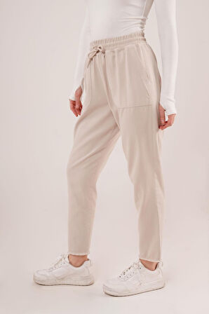 leyla sanat sanata yeni bir bakış açısı Bağlama Detaylı Cepli Krem Pantolon