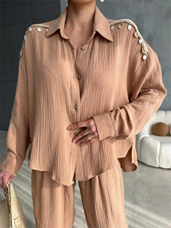 leyla sanat sanata yeni bir bakış açısı OMUZ SAÇAK DENİZ KABUĞU GÖMLEK - PANTOLON TAKIM - Bej