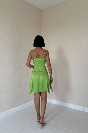 leyla sanat sanata yeni bir bakış açısı Yeşil Jakarlı Asimetrik Elbise