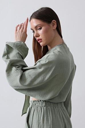 leyla sanat sanata yeni bir bakış açısı BLUZ - Haki