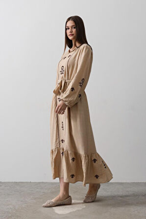 leyla sanat sanata yeni bir bakış açısı ELBİSE - Taş