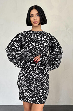 leyla sanat sanata yeni bir bakış açısı Siyah Puantiyeli Önü Büzgülü Elbise