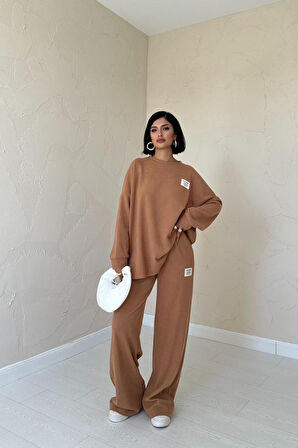 leyla sanat sanata yeni bir bakış açısı Camel Klasik Fitilli Kazak Ve Pantolon Takım