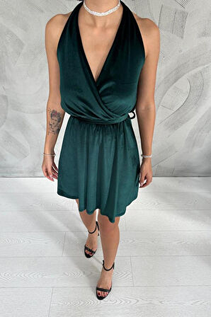 leyla sanat sanata yeni bir bakış açısı Zümrüt Boyundan Geçmeli Elbise