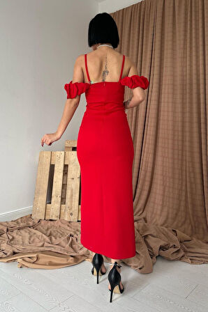 leyla sanat sanata yeni bir bakış açısı Kırmızı Askı Detaylı Elbise