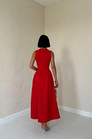 leyla sanat sanata yeni bir bakış açısı Kırmızı Halter Yaka Kloş Elbise