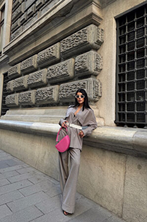 leyla sanat sanata yeni bir bakış açısı ÇİZGİLİ ARKA TASARIM  DETAYLI  GÖMLEK-PANTOLON TK - Gri