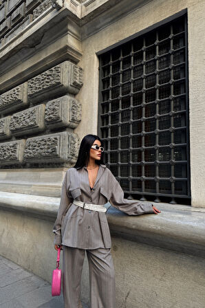 leyla sanat sanata yeni bir bakış açısı ÇİZGİLİ ARKA TASARIM  DETAYLI  GÖMLEK-PANTOLON TK - Gri