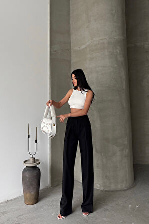 leyla sanat sanata yeni bir bakış açısı KAPALI GENİŞ PİLE CEP KAPAK DETAYLI PANTOLON - Siyah