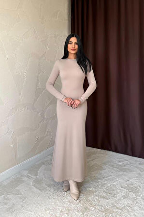 leyla sanat sanata yeni bir bakış açısı Bej Vücudu Saran Uzun Elbise