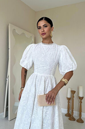 leyla sanat sanata yeni bir bakış açısı Beyaz Arkası Bağlamalı Brode Elbise