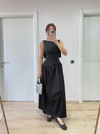 leyla sanat sanata yeni bir bakış açısı Arkası Kanatlı Uzun Elbise- Siyah