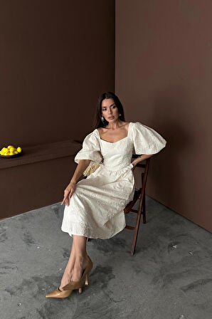 leyla sanat sanata yeni bir bakış açısı Bej Balon Kollu Dantelli Brode Elbise