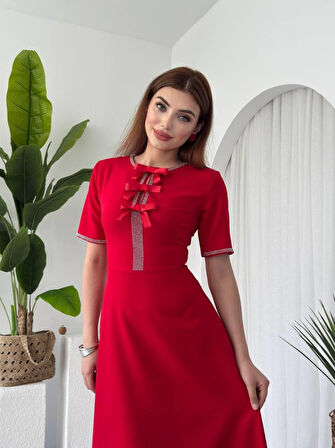 leyla sanat sanata yeni bir bakış açısı Wera Taşlı Fiyonk Detaylı Elbise