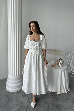 leyla sanat sanata yeni bir bakış açısı Beyaz Dantel Detaylı Brode Elbise