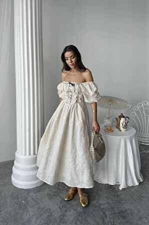 leyla sanat sanata yeni bir bakış açısı Bej Dantel Detaylı Brode Elbise