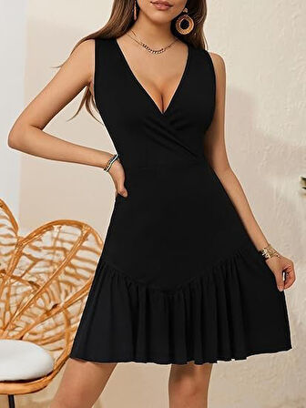 leyla sanat sanata yeni bir bakış açısı Kadın Askılı Kruvaze Yakalı Fırfırlı Janjan Krep Elbise