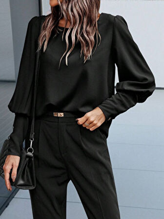 leyla sanat sanata yeni bir bakış açısı Kadın Uzun Kollu Yuvarlak Yakalı Düğmeli Ithal Krep Bluz