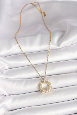 316L Çelik Gold Renk Zincir Zirkon Taş İşlemeli Daire Model Kadın Kolye - TJ-BKO9968