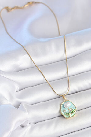 316L Çelik Gold Renk Zincir Mavi Çiçek İşlemeli İnci İşlemeli Portre Model Kadın Kolye - TJ-BKO10126