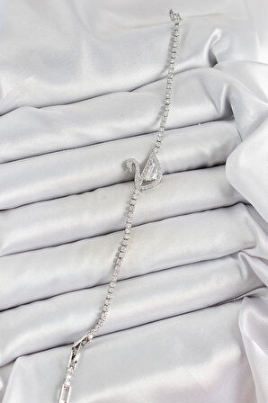 Pirinç Gümüş Renk Zirkon Taşlı Kuğu Model Kadın Bileklik - TJ-BB7073