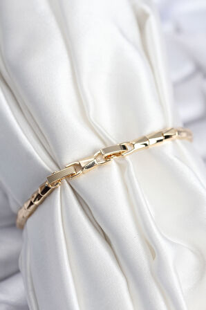 Pirinç VIP Seri Gold Renk Zirkon Taşlı Yıldız Model Kadın Bileklik - TJ-BB7931