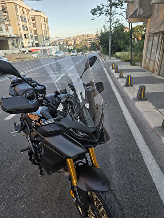 MOTOCAM Yamaha Tracer 900 Siperlik Ön Cam 2023-2025 Model 61cm Şeffaf Renkli 4mm Uzun