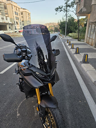 MOTOCAM Yamaha Tracer 900 Siperlik Ön Cam 2023-2025 Model 61cm Siyah Renkli 4mm