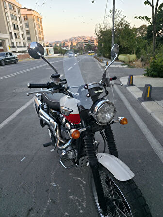 MOTOCAM Trıumph Scrambler 900 Siperlik Ön Cam 2005-2025 Model 45cm Şeffaf Renkli 4mm