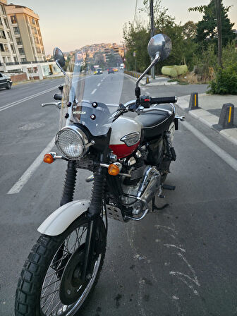 MOTOCAM Trıumph Scrambler 900 Siperlik Ön Cam 2005-2025 Model 45cm Şeffaf Renkli 4mm